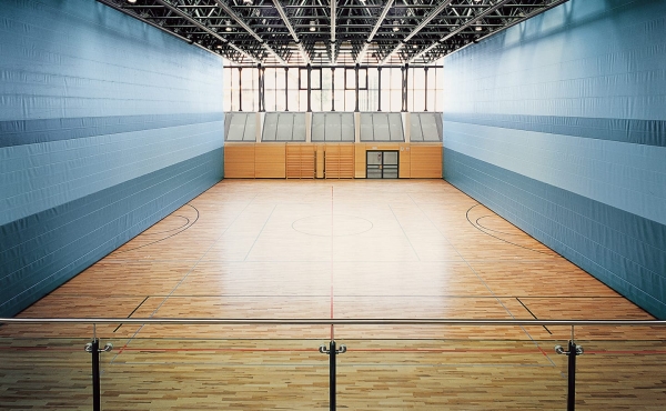 trennvorhang-fur-turnhalle-sportzentrum-estfeller